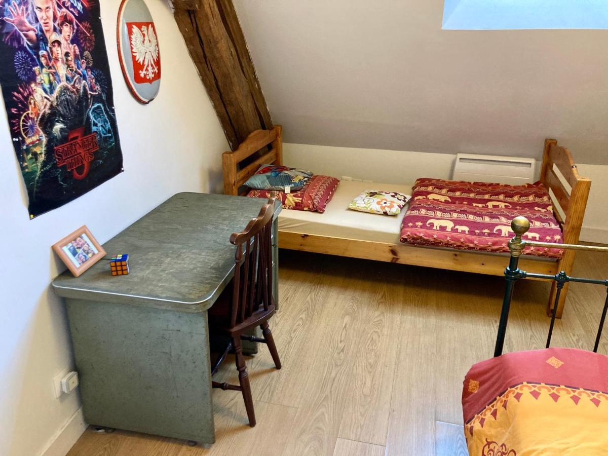 L Annonce N Est Pas D Actualite Ne Pas Prendre De Reservation Villa Saint-Fargeau  Esterno foto