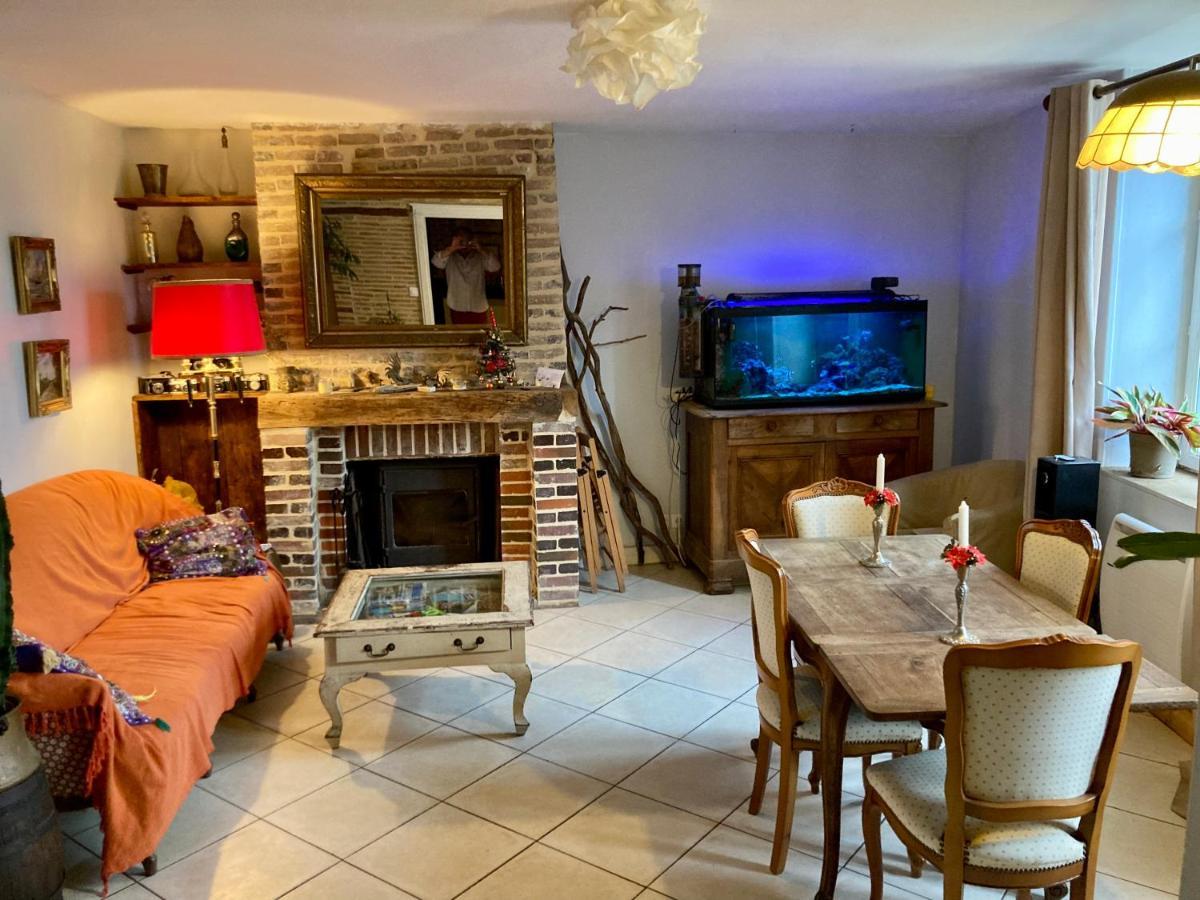 L Annonce N Est Pas D Actualite Ne Pas Prendre De Reservation Villa Saint-Fargeau  Esterno foto