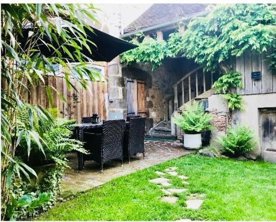 L Annonce N Est Pas D Actualite Ne Pas Prendre De Reservation Villa Saint-Fargeau  Esterno foto